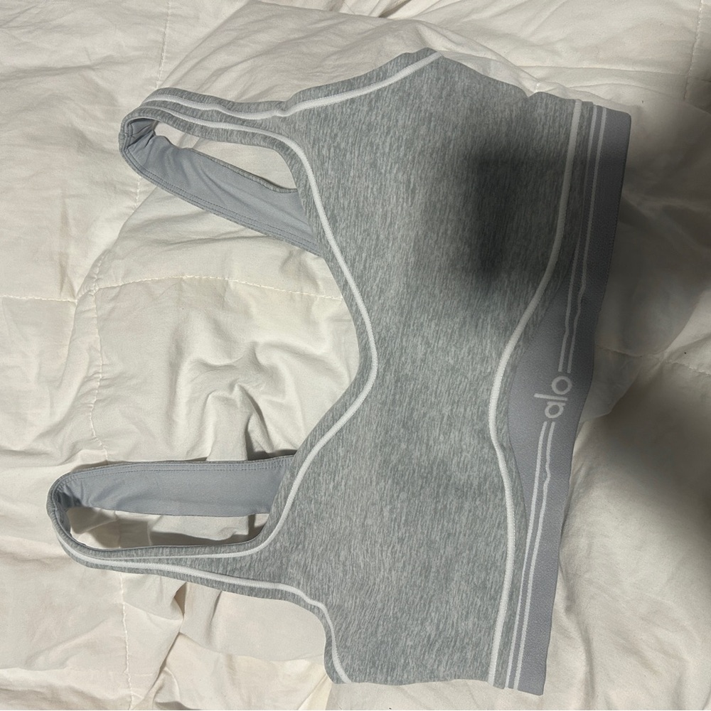 NWOT ALO Yoga Light Gray Sports Bra Alosoft Heart Throb Bra (PRICE IS FIRM)